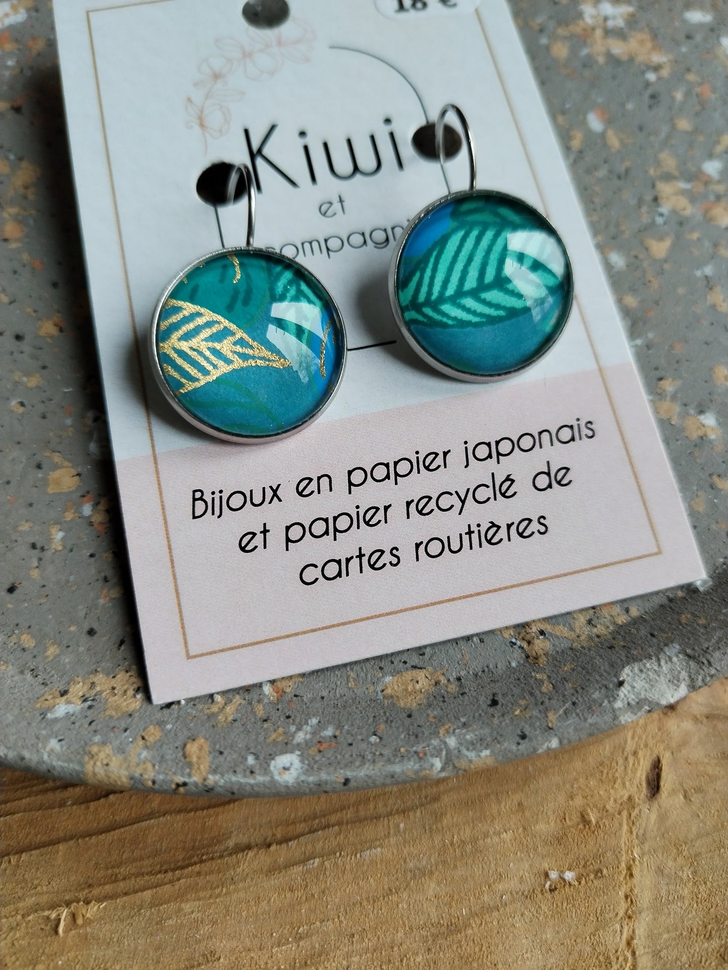 Boucles d'oreilles dormeuses rondes 16 mm- Acier inoxydable  turquoise feuille