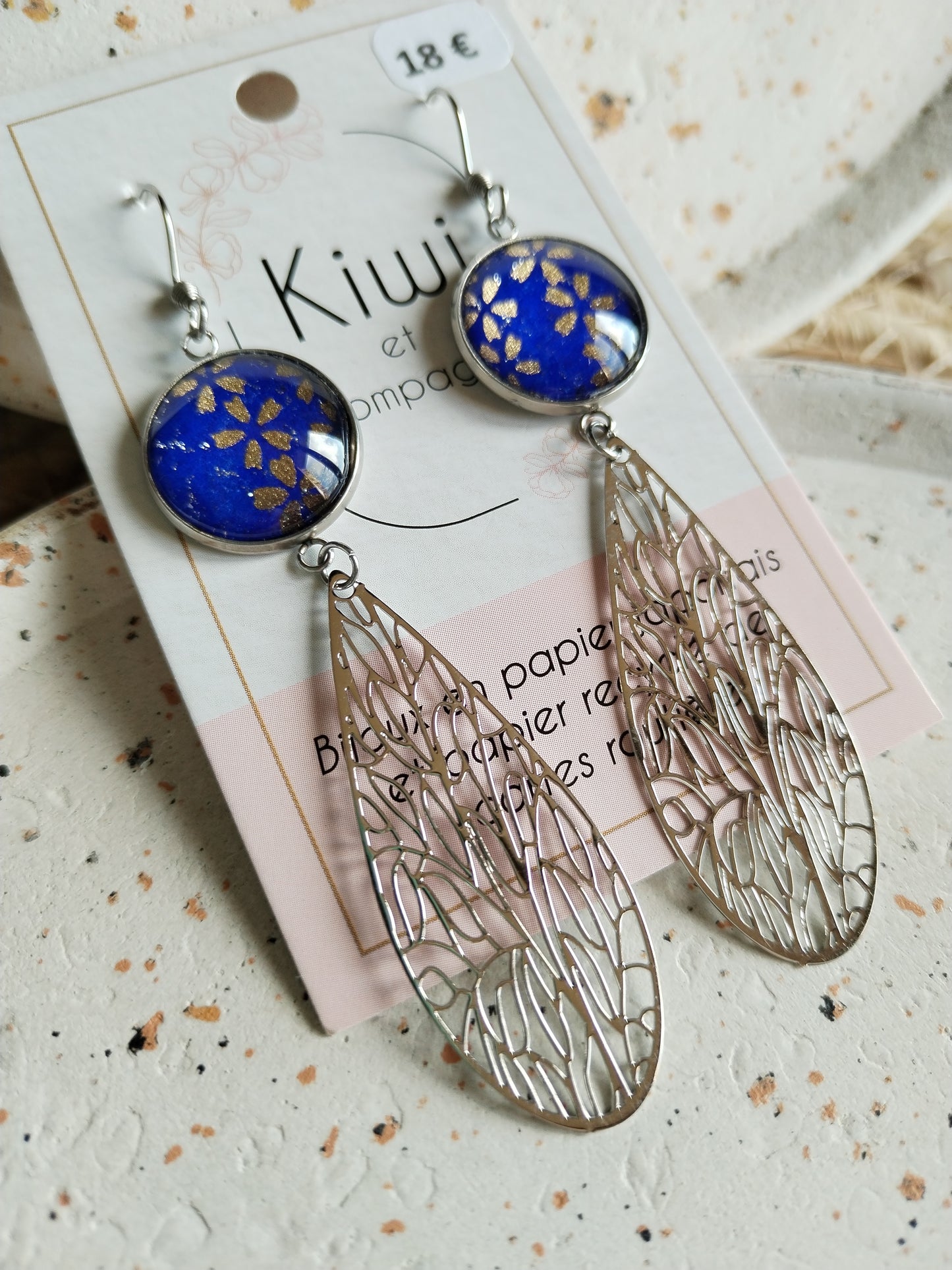 Boucles d'oreilles cabochon - Acier inoxydable - papier japonais bleu nuit -fleur doré -breloque filigrane