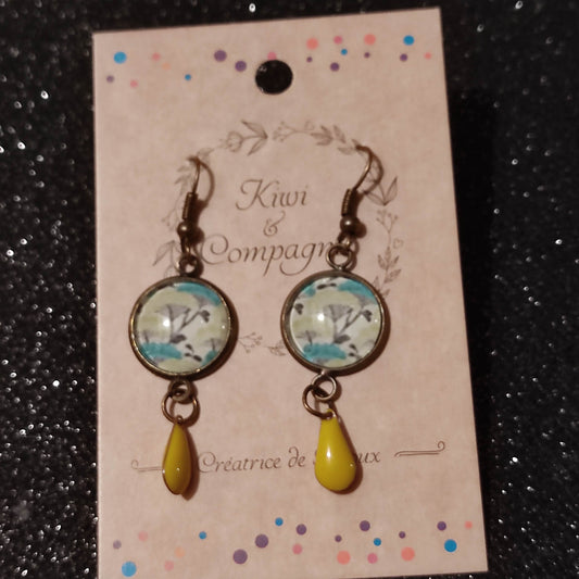 Boucles d'oreilles cabochons 14mm - Bronze - couleur printemps vert et blanc, breloque goutte jaune